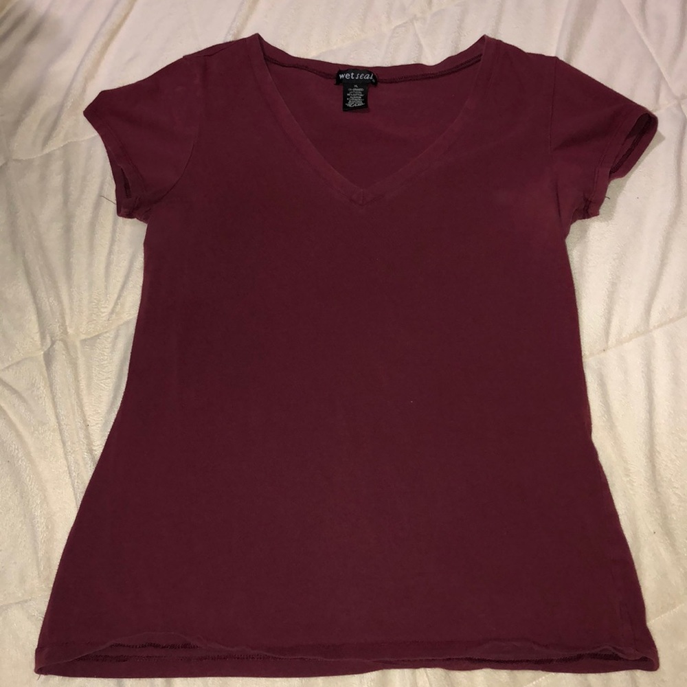 Maroon V neck